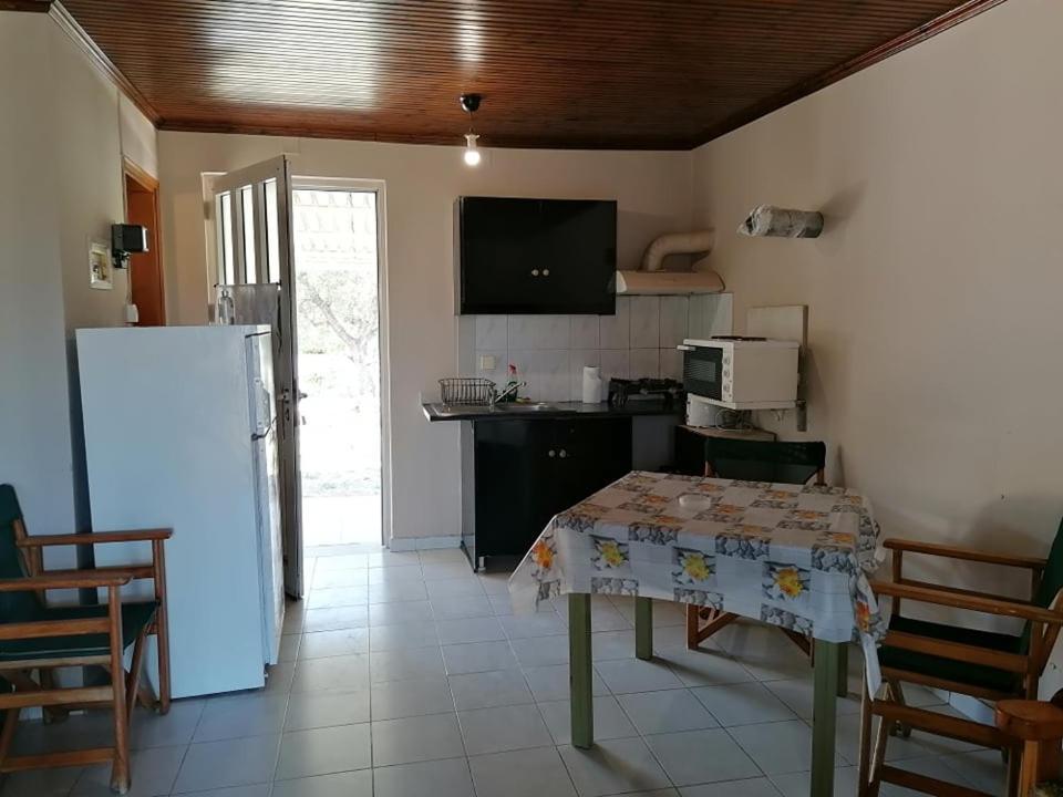 Kalipádhon Agia Marina Studios, B מראה חיצוני תמונה